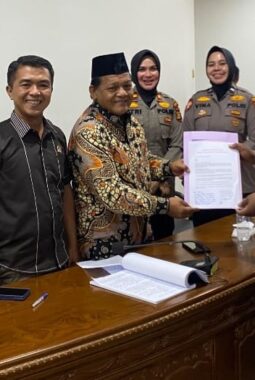 Formasi-KPM Demo DPRD Kampar, Desak Oknum Dewan P Dipecat: BK DPRD Komitmen Serius Selesaikan Persoalan