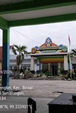 Di Duga Dana BOS SMA Negeri Satu Bandar Dan SMA Negeri Dua Bandar. Menjadi Ajang Korupsi.    