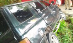 Nyaris Terjun ke Jurang, Minibus Pengangkut Solar Ilegal “Nyungsep” di Jalan KNPI Blora   