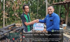 PT BPR BKK Purwodadi Kembali Salurkan CSR untuk Korban Kebakaran di Desa Genengadal